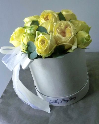 Шляпная коробка с пионовидной розой  176