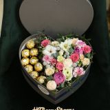 Сердце с цветами в коробке 008
