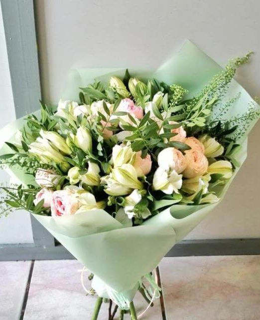 Букет сборный с пионовидной розой 342