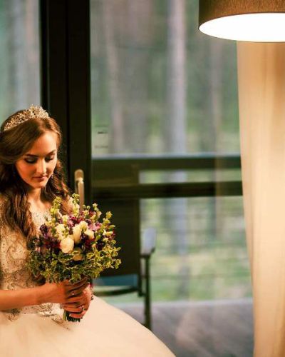 Свадебный букет невесты в сиренево-фиолетовых тонах — 717