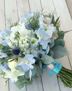 Свадебный букет невесты в голубых тонах — 718