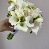 Свадебный букет невесты из калл и фрезий 711