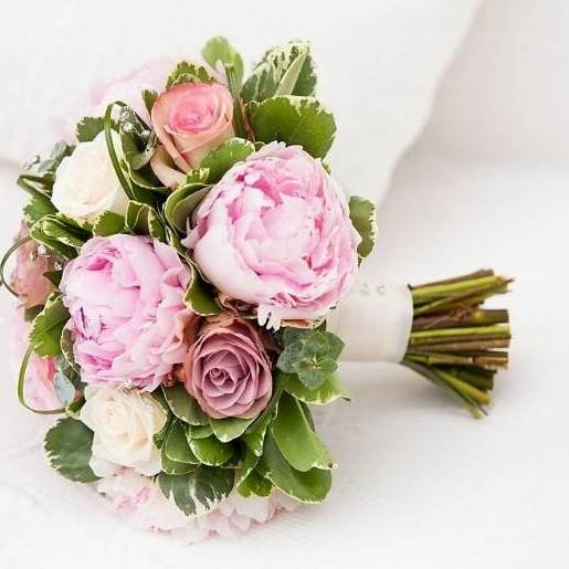 Свадебный букет невесты из розовых пионов — 728