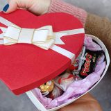 Сердце с конфетами в коробке — 371