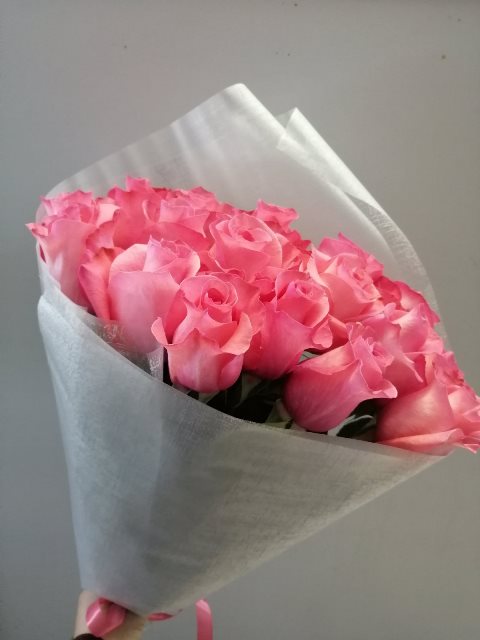 Букет из 15 розовых роз -168