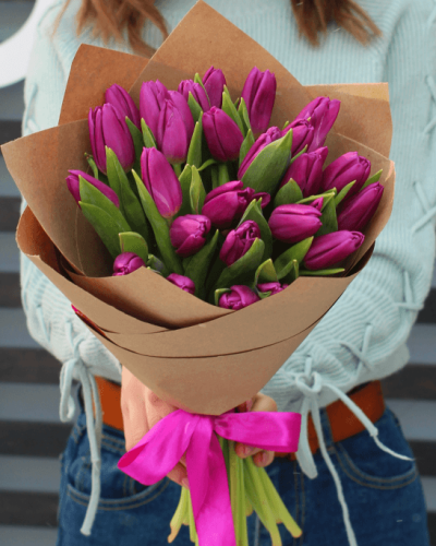Букет из 25 фиолетовых тюльпанов — 221