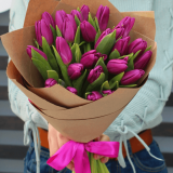 Букет из 25 фиолетовых тюльпанов — 221