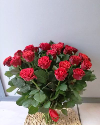 Букет из красных роз эльторро (15 шт) 162
