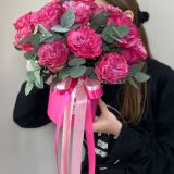 Коробка шляпная с пионовидными розами 164