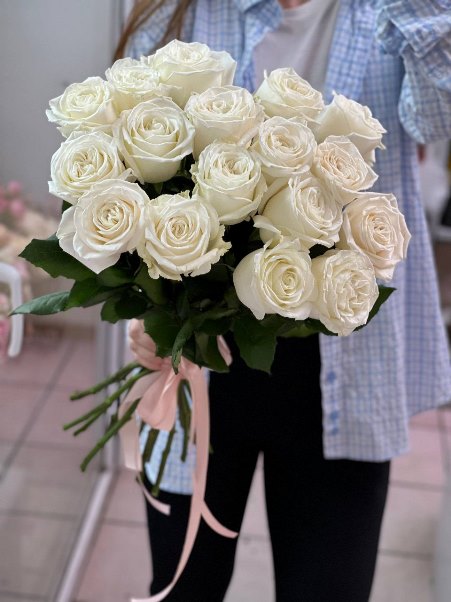 Букет из 15 пионовидных роз 427