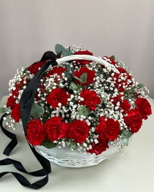 Корзина с гвоздиками труарная 363
