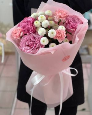 Букет сборный из кустовой розы 132