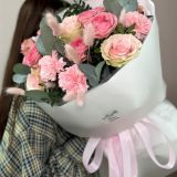 Букет розовый из роз и лагуруса — 903