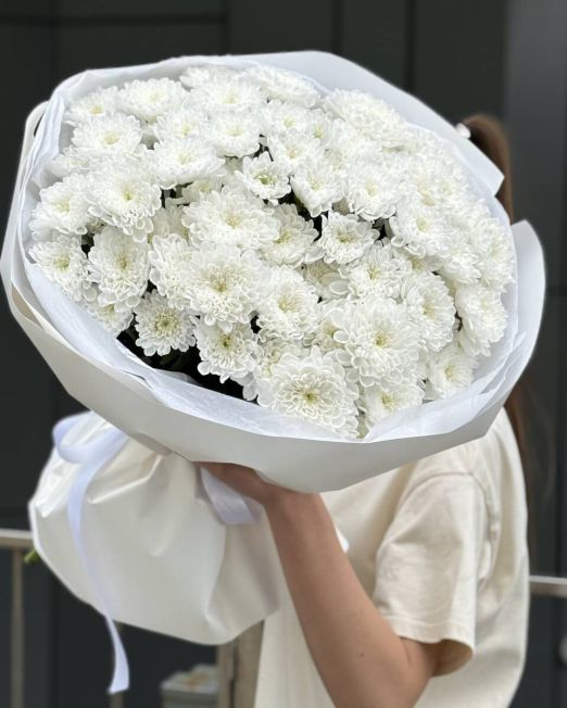 букет из 15 хризантем