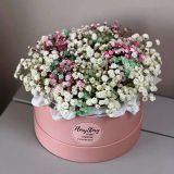 Коробка шляпная из радужной гипсофилы 665