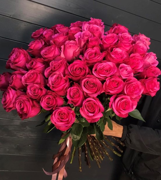 Букет из 51 розовой розы- 592