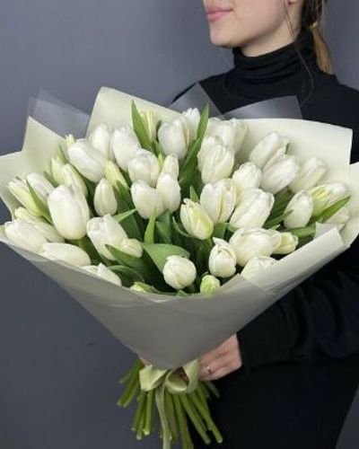 Букет из 55 белых тюльпанов 174