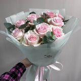 Букет сборный из розовой розы 417