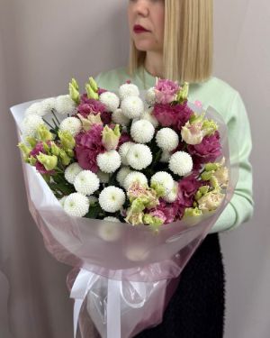 Букет букет из эустомы и хризантем -1200