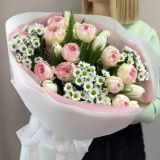 Букет с тюльпанами и пионовидной розой -1203