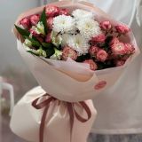 Букет с кустовыми розами — 801