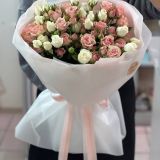 Букет из кустовых роз микс 262