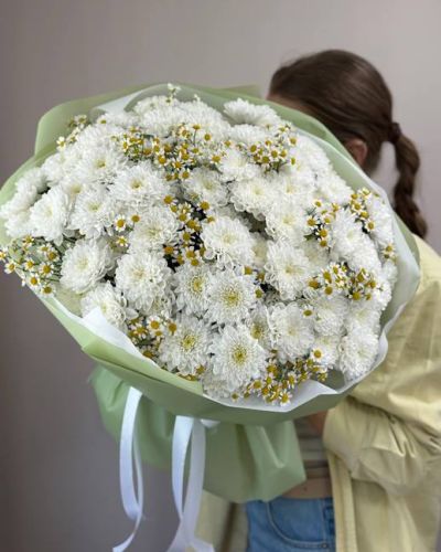 Букет из хризантем и ромашек — 1032